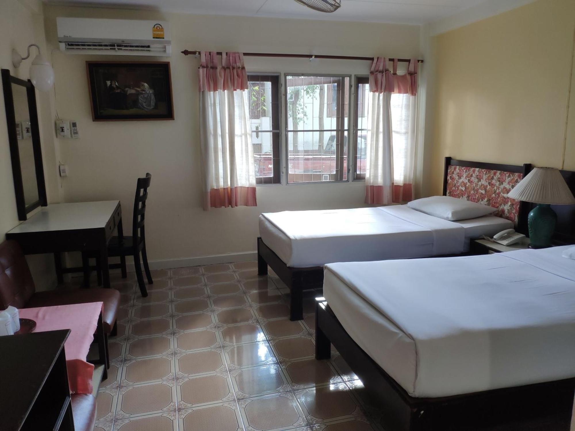 Changpuak Hotel — Fotos 3